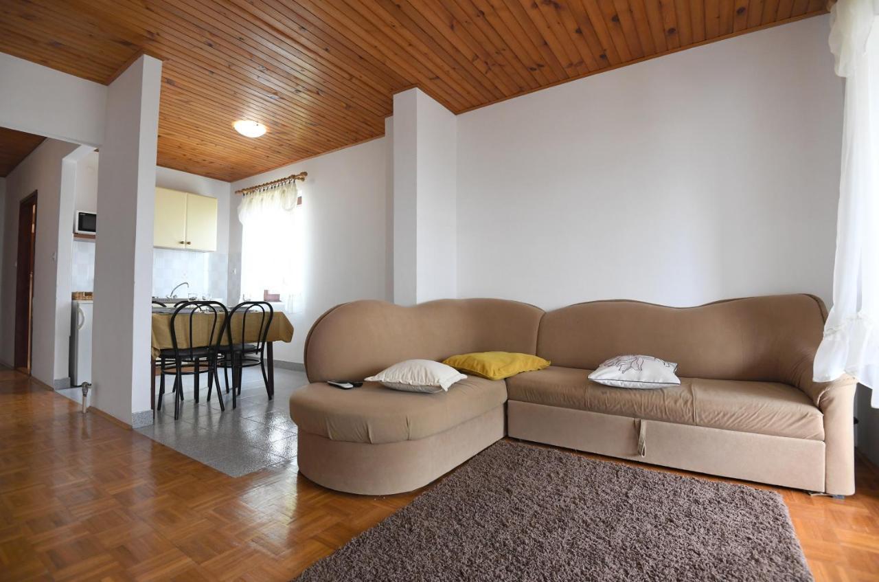 Apartmani Erna Pašman Buitenkant foto
